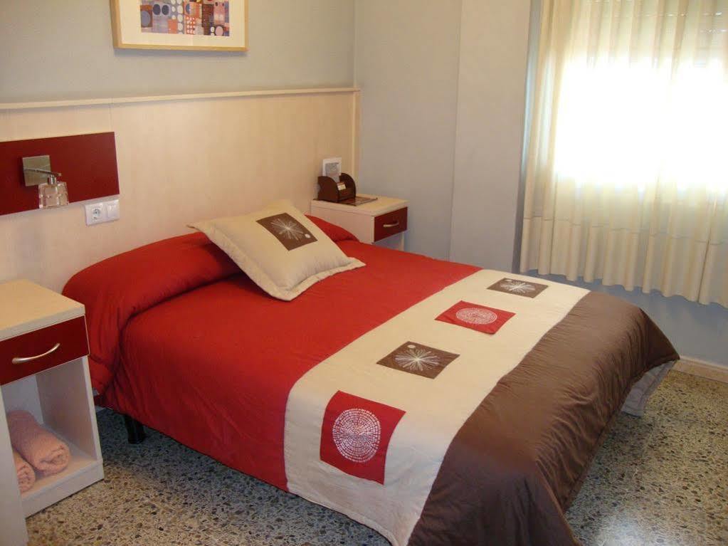 Hostal Badalona Ngoại thất bức ảnh